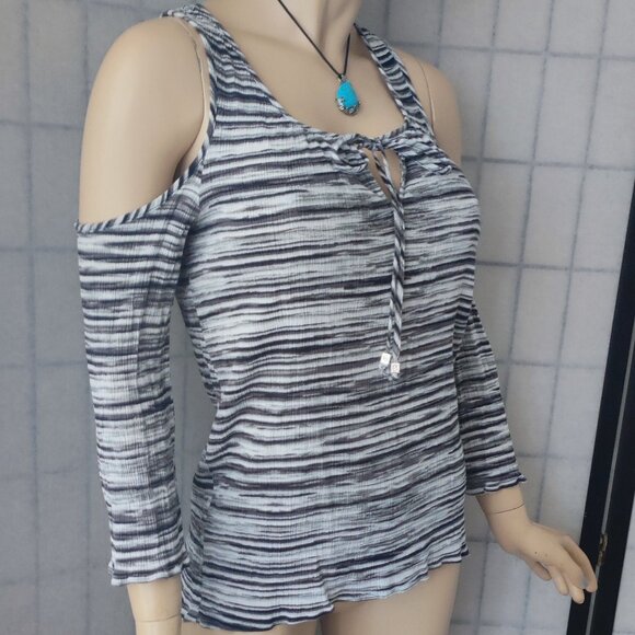 Stylish Michael Michael Kors Gray Marbled Top Keyhole Cold Shoulder Sz M - Picture 6 of 12